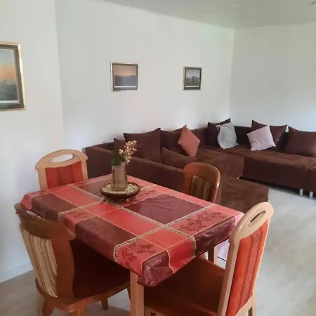 Apartamento Oakwoods Holste
